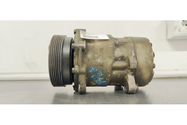 Recambio de compresor aire acondicionado para volkswagen golf iv berlina (1j1) básico referencia OEM IAM 1J0820803F  