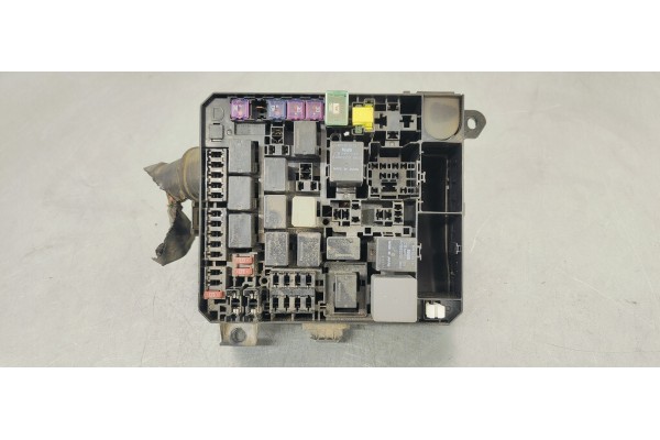 Recambio de caja reles / fusibles para citroen c4 aircross 1.6 hdi 115 fap referencia OEM IAM   