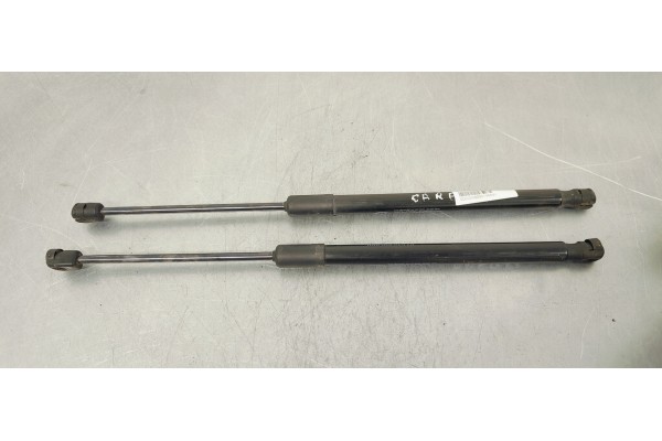 Recambio de amortiguadores maletero / porton para kia carens ( ) 1.6 i 135 referencia OEM IAM 81770A4001  