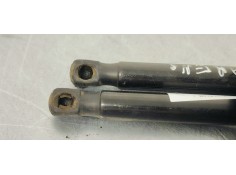 Recambio de amortiguadores maletero / porton para kia carens ( ) 1.6 i 135 referencia OEM IAM 81770A4001  