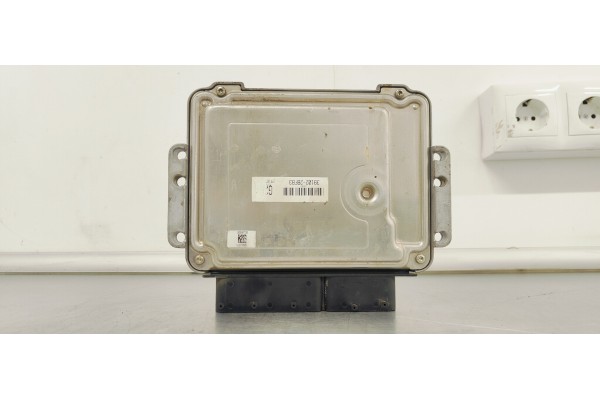 Recambio de centralita motor uce para kia carens ( ) 1.6 i 135 referencia OEM IAM 391122BFB3  