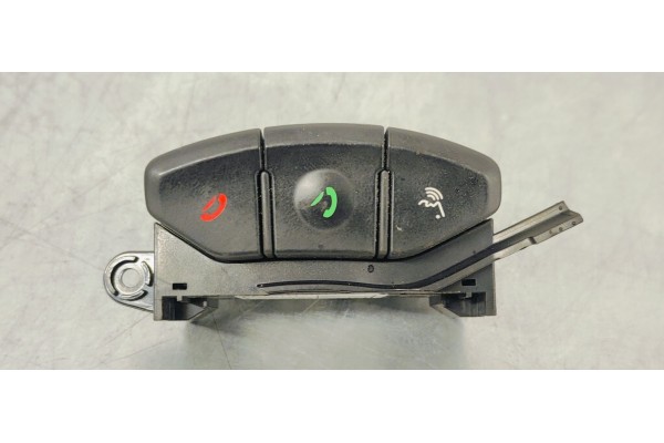 Recambio de mando volante para kia carens ( ) 1.6 i 135 referencia OEM IAM 299126229  