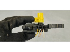 Recambio de motor apertura trampillas climatizador para kia carens ( ) 1.6 i 135 referencia OEM IAM D267PNBAA01  