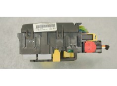 Recambio de caja reles / fusibles para citroen c4 picasso 1.6 hdi 115 fap referencia OEM IAM 9806192580  