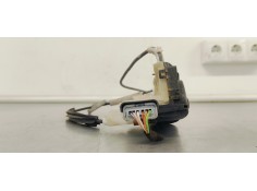 Recambio de cerradura puerta delantera izquierda para peugeot 5008 1.6 i turbo 180 fap referencia OEM IAM 104235  