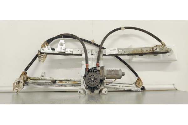 Recambio de elevalunas delantero derecho para citroen xsara picasso 2.0 hdi satisfaction referencia OEM IAM 0130821762  