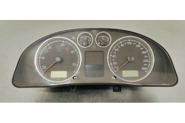 Recambio de cuadro instrumentos para volkswagen passat berlina (3b3) 1.9tdi 130 4x4 referencia OEM IAM 3B0920827A  