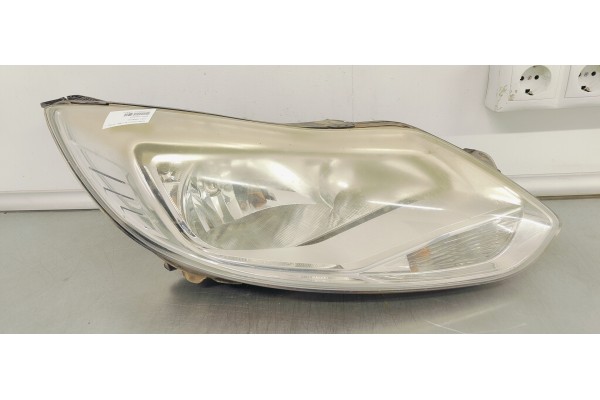 Recambio de faro derecho para ford focus lim. (cb8) 1.6 tdci referencia OEM IAM BM5113W029AF  