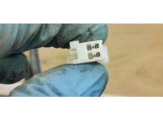 Recambio de aleron trasero para kia carens ( ) 1.6 i 135 referencia OEM IAM 87210A4000  