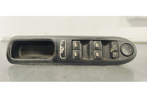 Recambio de mando elevalunas delantero izquierdo para peugeot 407 st sport referencia OEM IAM 96468704XT  