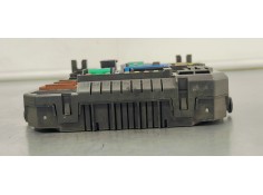 Recambio de caja reles / fusibles para peugeot 5008 1.6 i turbo 180 fap referencia OEM IAM 983081308000  