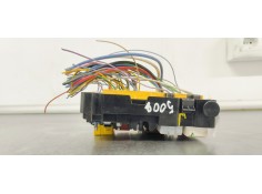 Recambio de caja reles / fusibles para peugeot 5008 1.6 i turbo 180 fap referencia OEM IAM 9804846880  