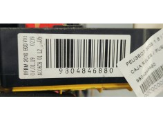 Recambio de caja reles / fusibles para peugeot 5008 1.6 i turbo 180 fap referencia OEM IAM 9804846880  