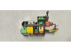Recambio de caja reles / fusibles para peugeot 5008 1.6 i turbo 180 fap referencia OEM IAM 9806192580  