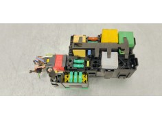 Recambio de caja reles / fusibles para peugeot 5008 1.6 i turbo 180 fap referencia OEM IAM 9806192580  