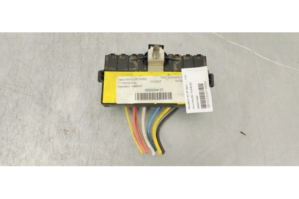 Recambio de caja reles / fusibles para peugeot 407 st sport referencia OEM IAM 9636079380  
