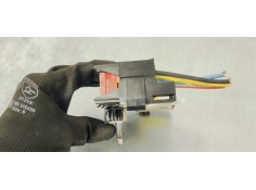 Recambio de caja reles / fusibles para peugeot 407 st sport referencia OEM IAM 9636079380  
