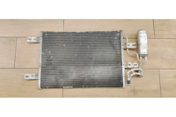 Recambio de condensador / radiador aire acondicionado para opel meriva referencia OEM IAM 52405230  