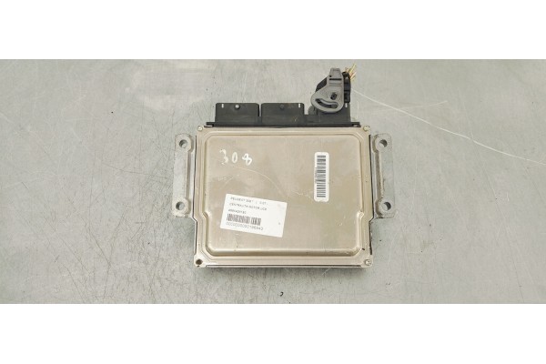 Recambio de centralita motor uce para peugeot 308 referencia OEM IAM 9665426180  