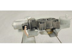 Recambio de elevalunas delantero izquierdo para renault clio iv 1.5 dci 75 fap referencia OEM IAM 807213867R  