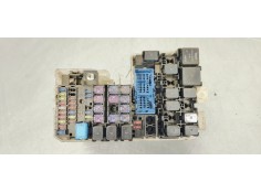 Recambio de caja reles / fusibles para mazda 5 berl. (cr) referencia OEM IAM   