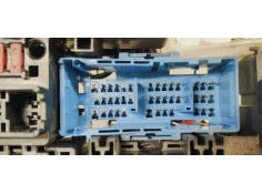 Recambio de caja reles / fusibles para mazda 5 berl. (cr) referencia OEM IAM   
