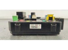 Recambio de caja reles / fusibles para chevrolet captiva 2.2 vcdi 184 4x4 fap referencia OEM IAM 95202005  