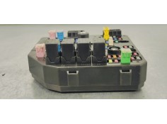 Recambio de caja reles / fusibles para chevrolet captiva 2.2 vcdi 184 4x4 fap referencia OEM IAM 95202005  