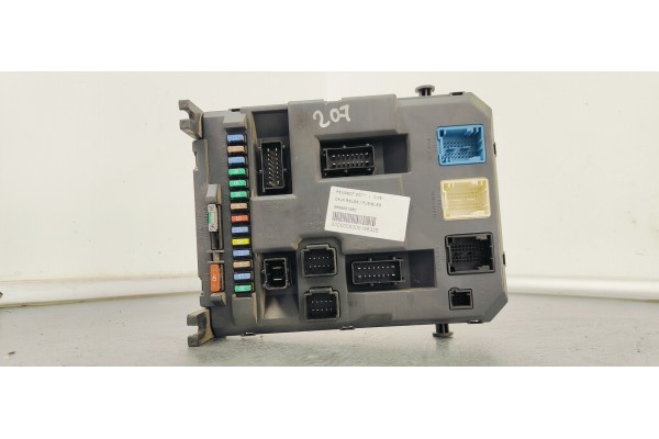 Recambio de caja reles / fusibles para peugeot 207 referencia OEM IAM 9666951980  