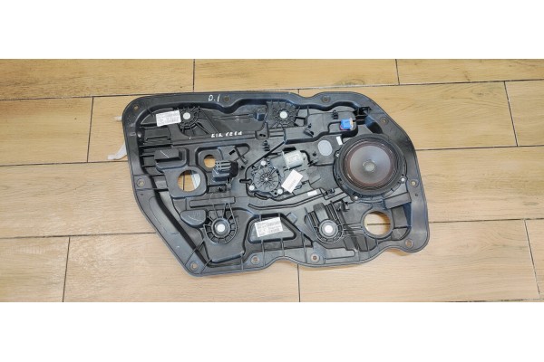 Recambio de elevalunas delantero izquierdo para kia cee´d 1.4 crdi 90 fap referencia OEM IAM 82470A2101  