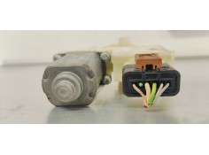 Recambio de motor elevalunas delantero izquierdo para peugeot 308 1.6hdi 92 fap referencia OEM IAM 9678189880  