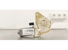 MOTOR ELEVALUNAS DELANTERO DERECHO A1698201642 