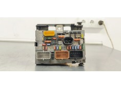 Recambio de caja reles / fusibles para peugeot 3008 1.6 hdi 110 fap referencia OEM IAM 9667044980  