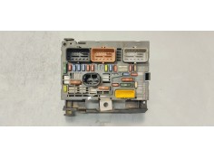 Recambio de caja reles / fusibles para peugeot 3008 1.6 hdi 110 fap referencia OEM IAM 9667044980  