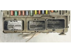 Recambio de caja reles / fusibles para peugeot 407 st sport referencia OEM IAM 9656086180  
