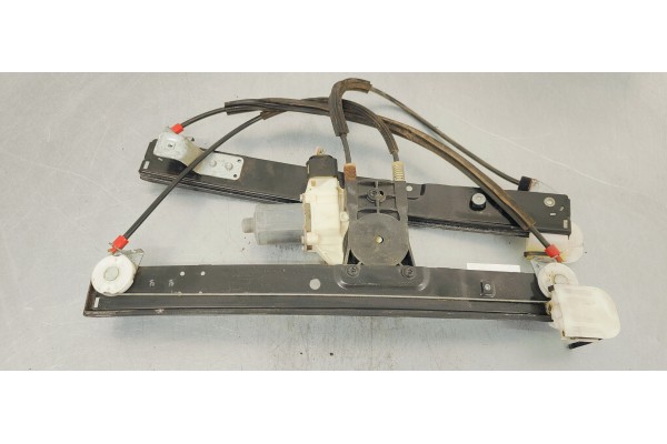 Recambio de elevalunas delantero derecho para ford mondeo ber. (ca2) 1.8 tdci 125 referencia OEM IAM 0130822286  