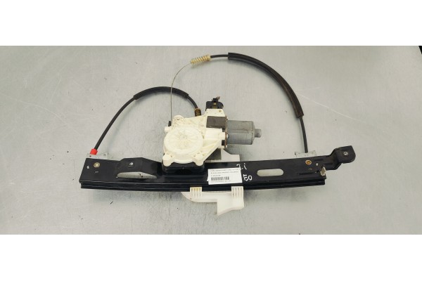 Recambio de elevalunas trasero izquierdo para ford mondeo ber. (ca2) 1.8 tdci 125 referencia OEM IAM 0130822286  