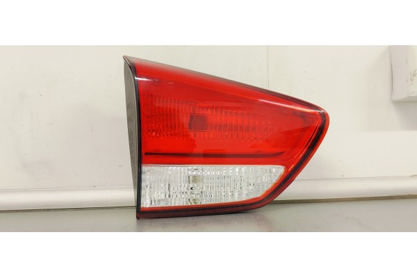 Recambio de piloto trasero izquierdo interior para kia carens ( ) 1.6 i 135 referencia OEM IAM 92403A4010  