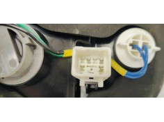 Recambio de piloto trasero izquierdo interior para kia carens ( ) 1.6 i 135 referencia OEM IAM 92403A4010  