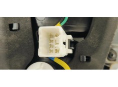 Recambio de piloto trasero derecho interior para kia carens ( ) 1.6 i 135 referencia OEM IAM 92404A4010  