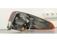 Recambio de piloto trasero izquierdo para kia carens ( ) 1.6 i 135 referencia OEM IAM 92401A4010  
