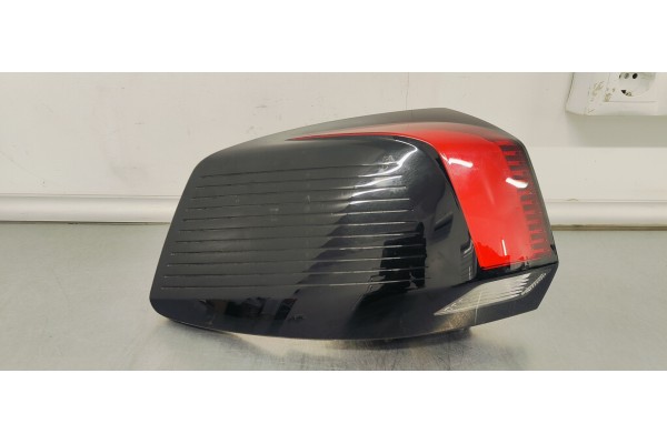 Recambio de piloto trasero izquierdo para peugeot 5008 1.6 i turbo 180 fap referencia OEM IAM 9811028080  