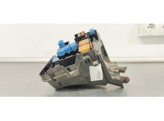 Recambio de caja reles / fusibles para renault clio iv 1.5 dci 75 fap referencia OEM IAM 243804185R  