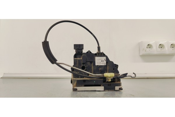 Recambio de cerradura puerta delantera derecha para opel corsa d cosmo referencia OEM IAM 13258274  