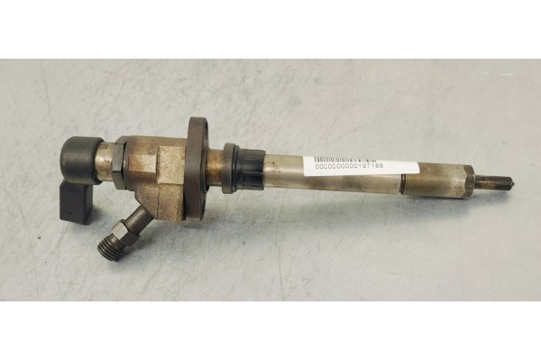 Recambio de inyector para peugeot 407 st sport referencia OEM IAM 9657144580  