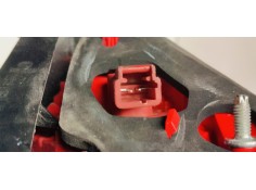 Recambio de piloto trasero derecho interior para peugeot 3008 1.6hdi 112 fap referencia OEM IAM   