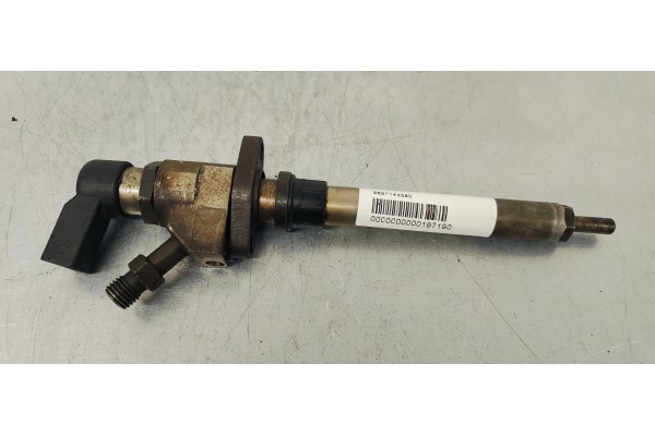 Recambio de inyector para peugeot 407 st sport referencia OEM IAM 9657144580  