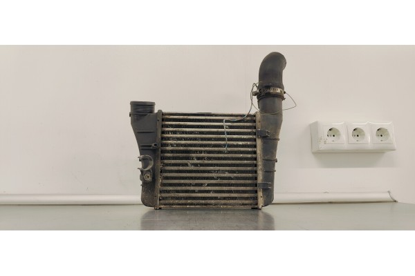 Recambio de intercooler para audi a4 berlina (8e) 2.0 tdi 16v (103kw) referencia OEM IAM 8E0145805AA  