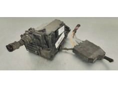 Recambio de caja reles / fusibles para peugeot 308 1.6hdi 92 fap referencia OEM IAM 9804848580  