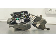 Recambio de caja reles / fusibles para peugeot 308 1.6hdi 92 fap referencia OEM IAM 9804848580  